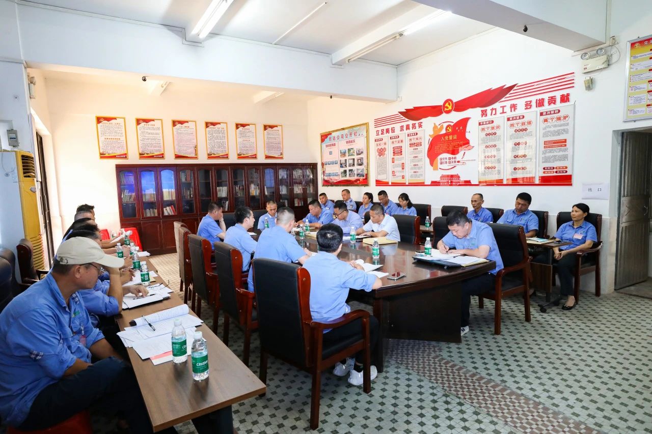 pp电子模拟器召开第四届职工代表大会第一次会议63.jpg