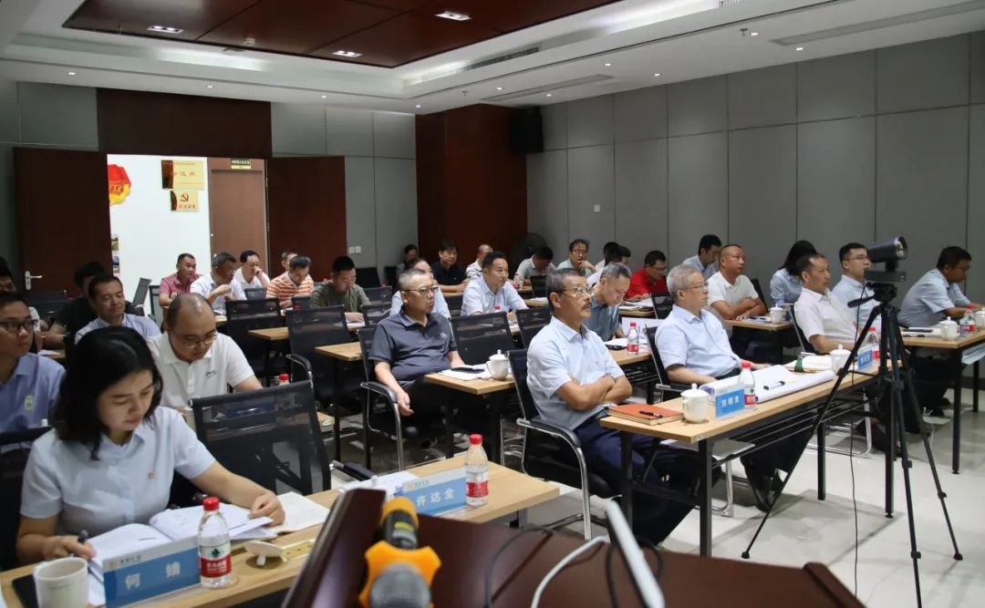 pp电子模拟器进行中高层治理人员项目治理当用培训