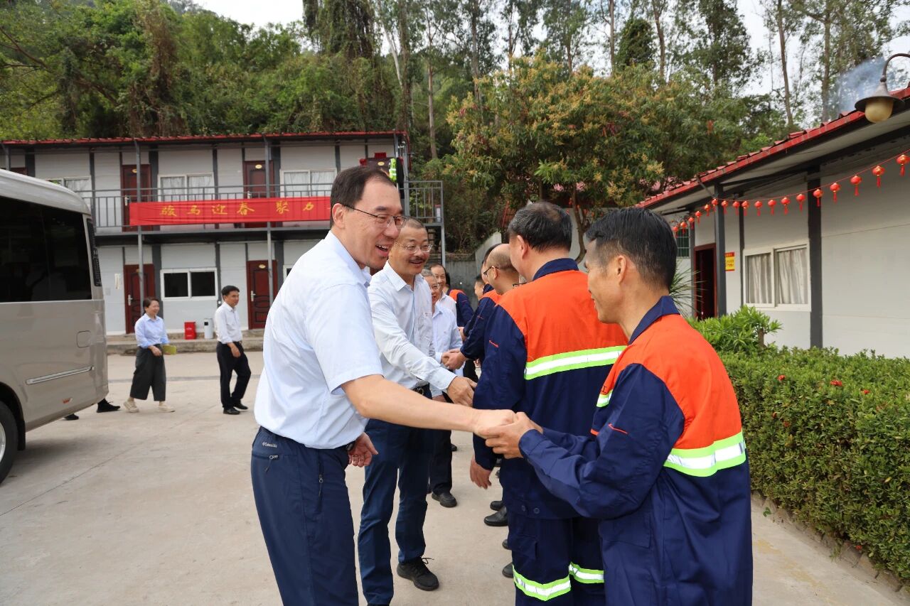 马跃新程 聚力奋进 pp电子模拟器进行新春走访活动